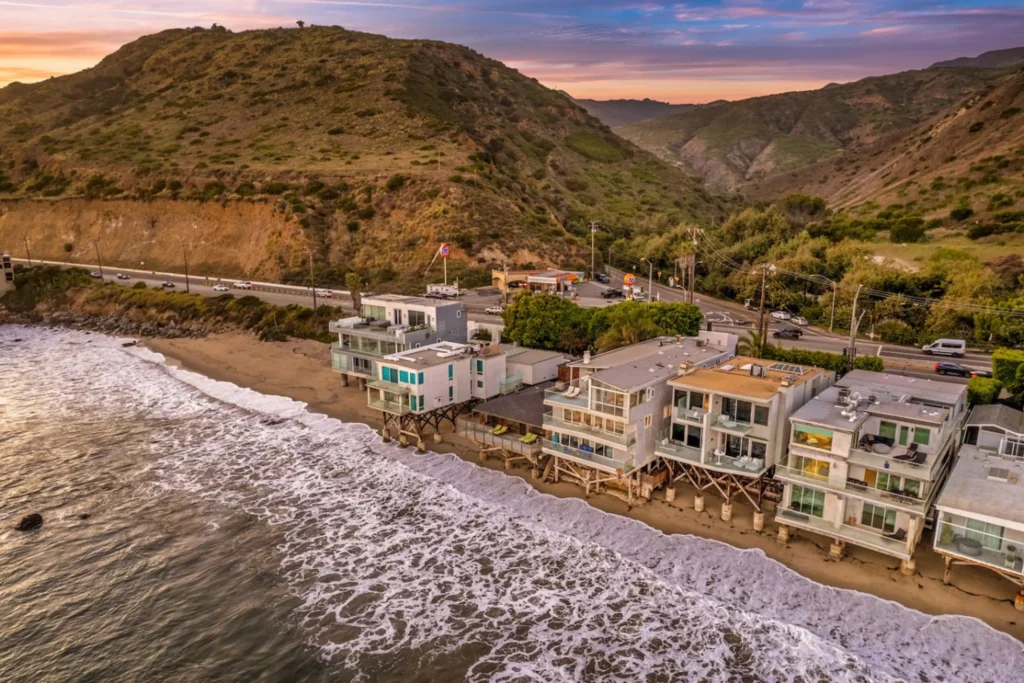 Del Mar Penthouse by Villoura - luxury villa rental in Malibu, photo 65