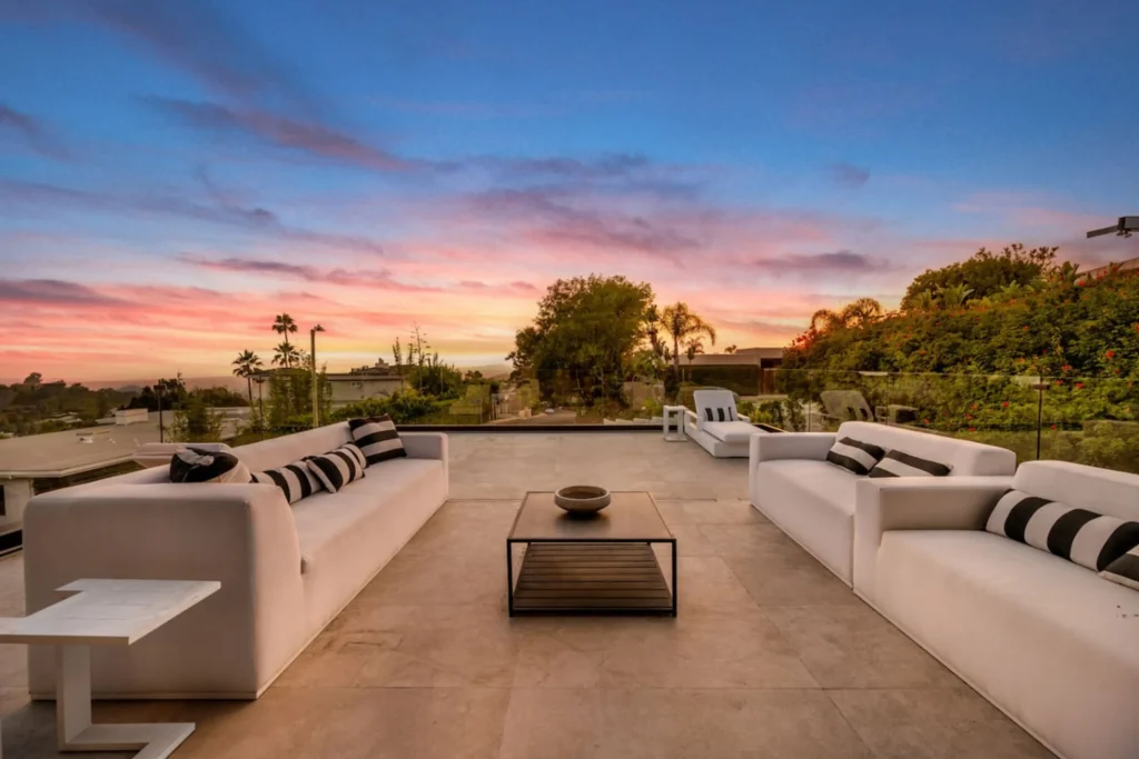 Villa Cedro Noir by Villoura - luxury villa rental in Beverly Hills, photo 95