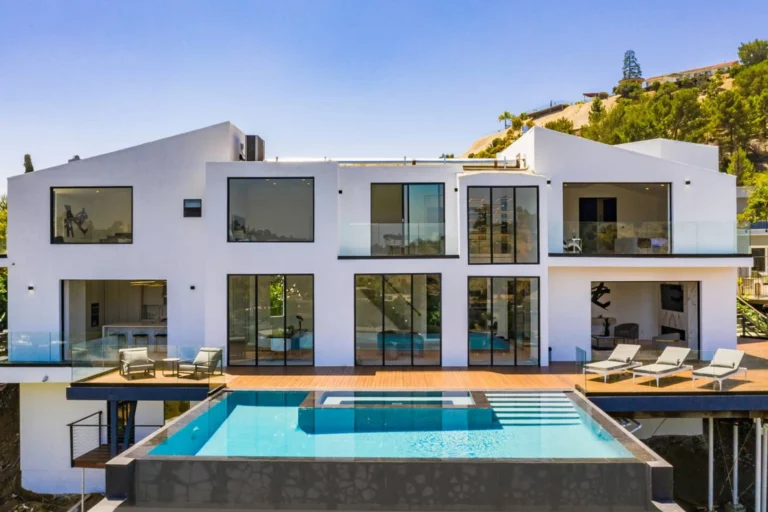 Villa Onyx by Villoura