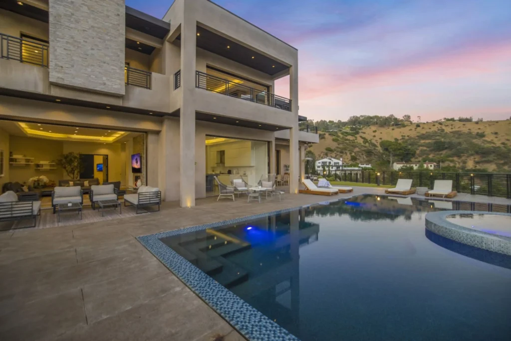 Zorada Modern Estate by Villoura - luxury villa rental in Los Angeles, photo 65