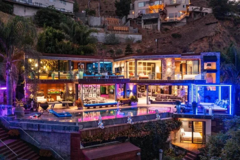 Villa Mystique by Villoura