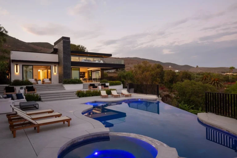 Villa Azure by Villoura