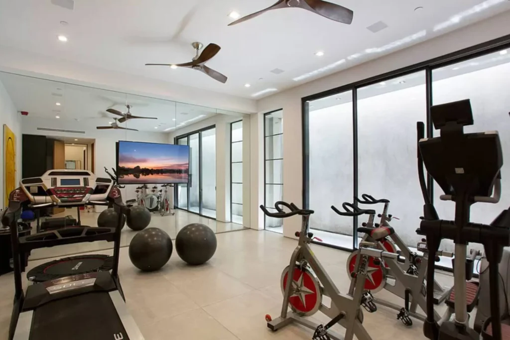 Villa Vanta by Villoura - luxury villa rental in Beverly Hills, photo 28