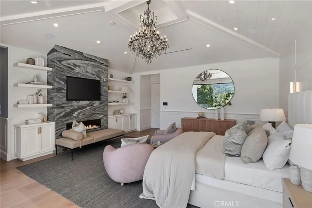 Platinum Estate by Villoura - luxury villa rental in Los Angeles, photo 74