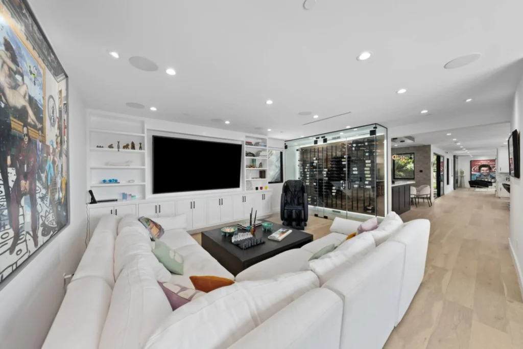 Coldwater Luxe Resort by Villoura - luxury villa rental in Los Angeles, photo 70