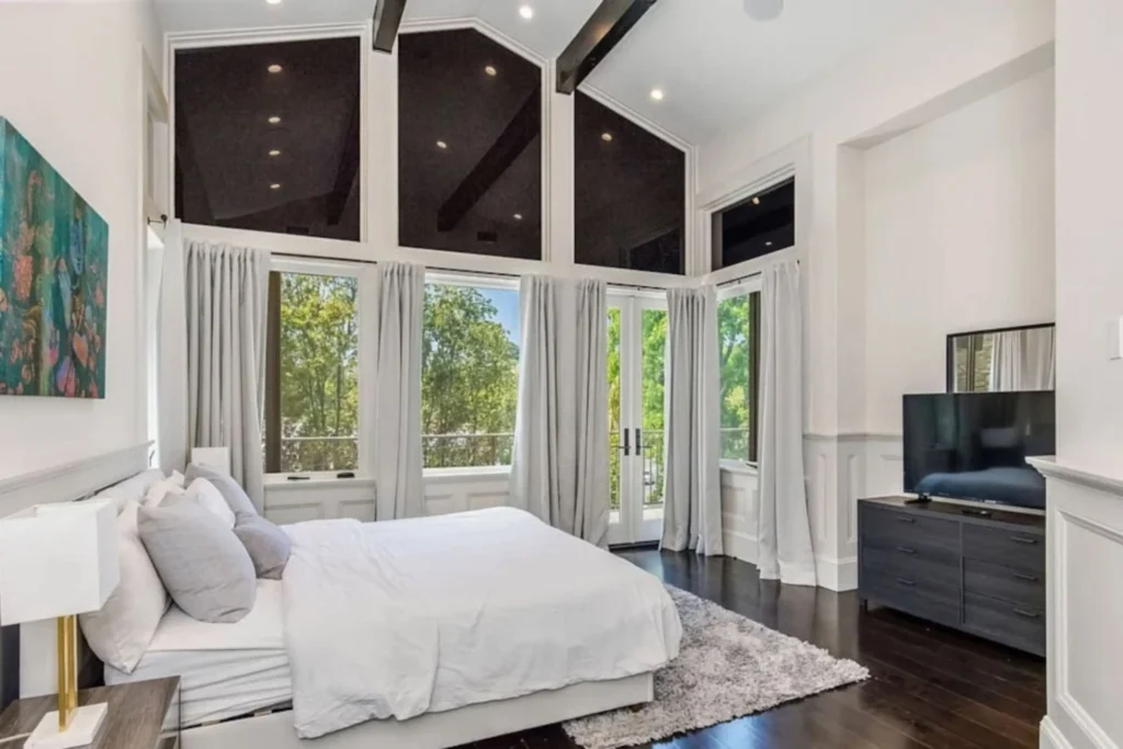 Villa Monarch by Villoura - luxury villa rental in Los Angeles, photo 28