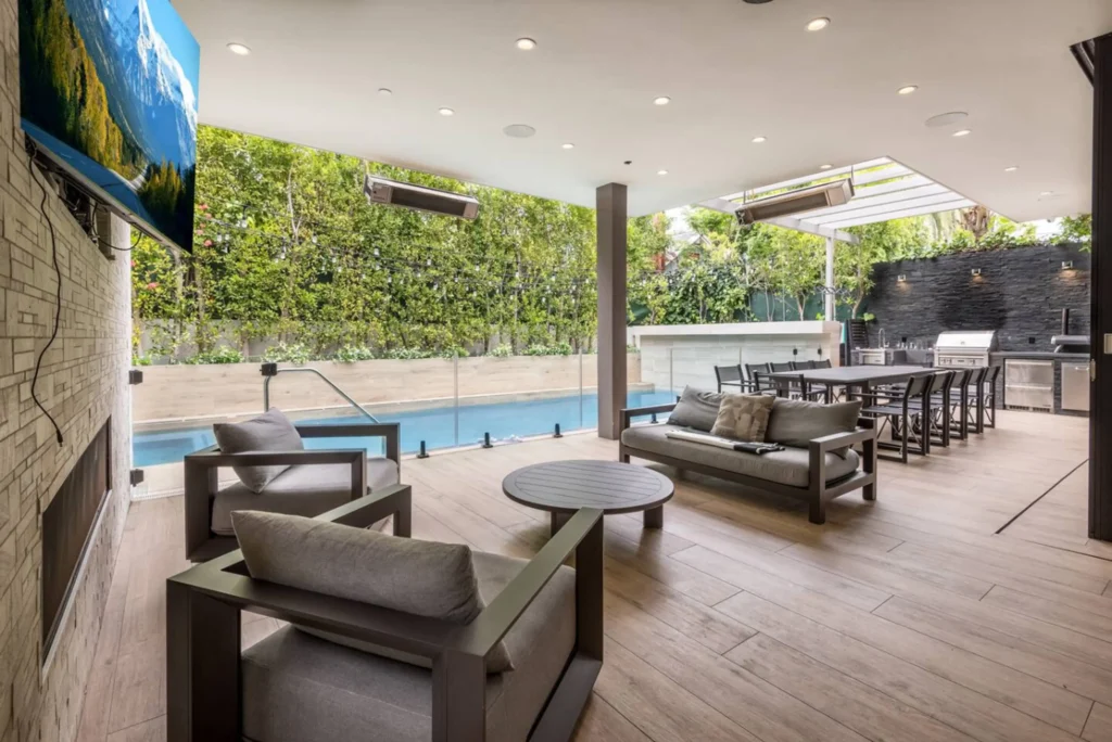 Modern Luxury Mansion | Pool & 360° LA Roof Views