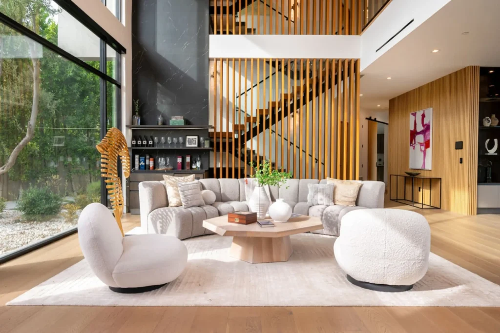 Royal Oaks Ultra-Luxury Resort by Villoura