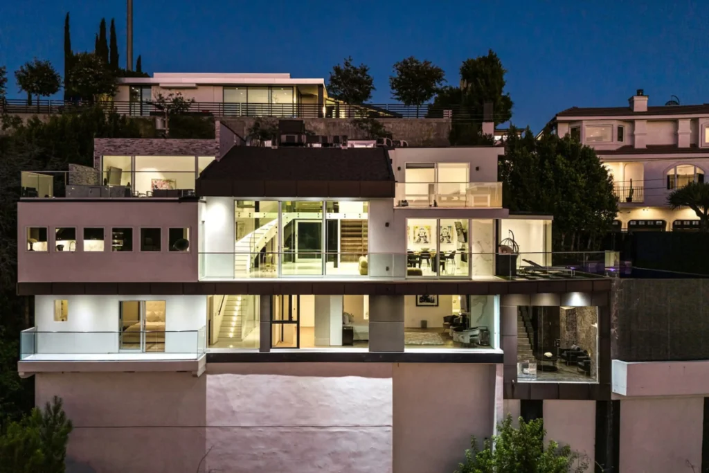 Sunset Plaza Ultra Modern Home