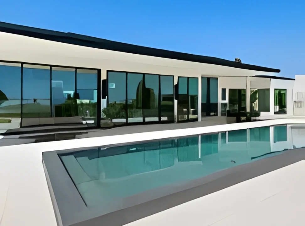 finding luxury management company in los angeles