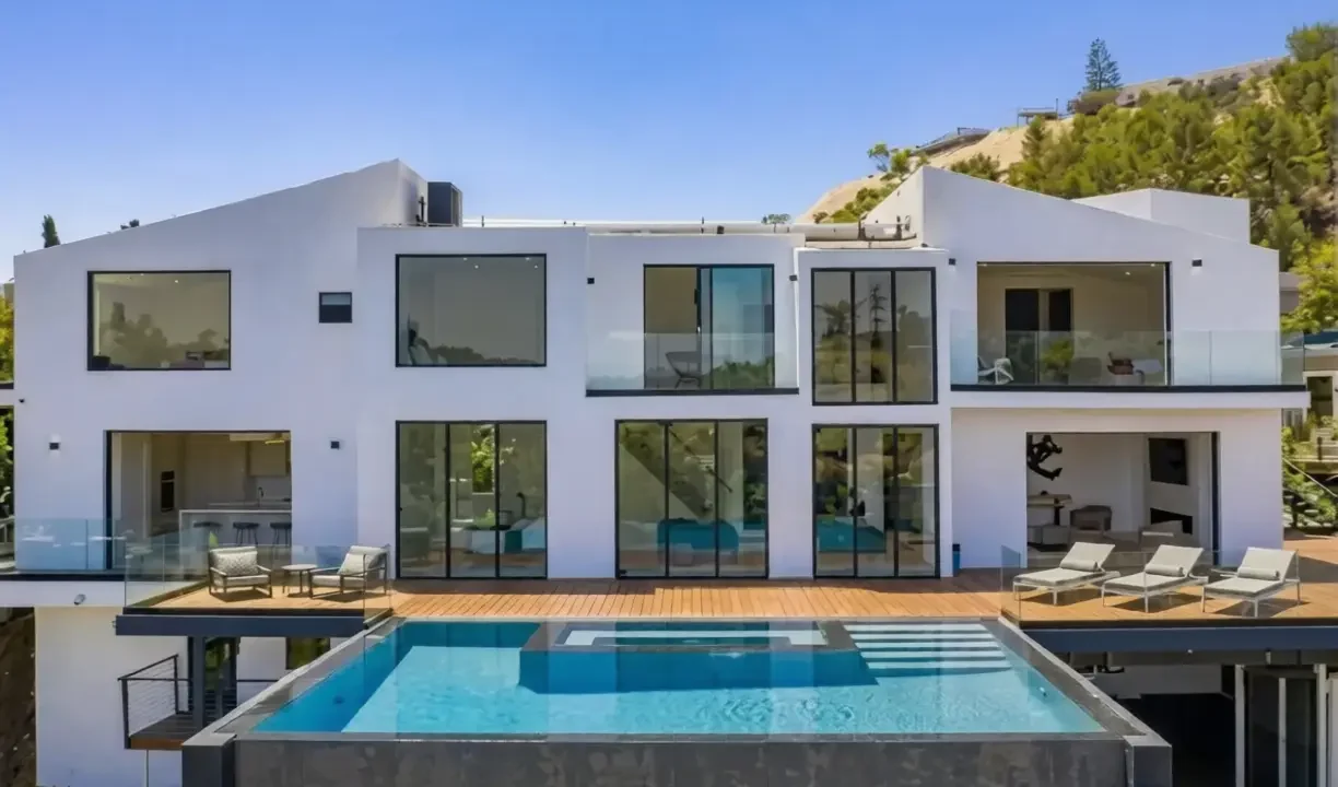 luxury villas in Los Angeles for major sports weekends