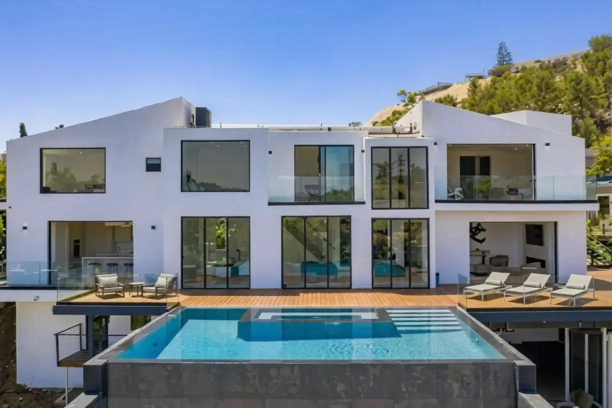 luxury villas in Los Angeles for major sports weekends