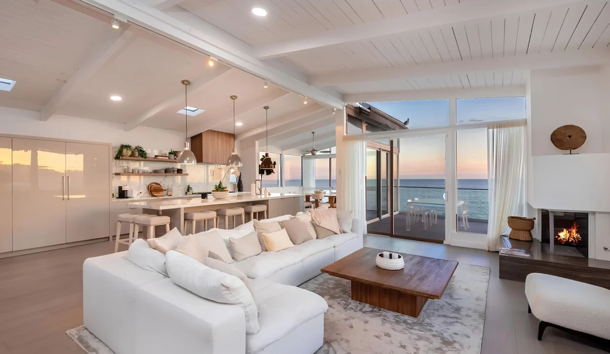 Private Oceanfront Estates in Malibu