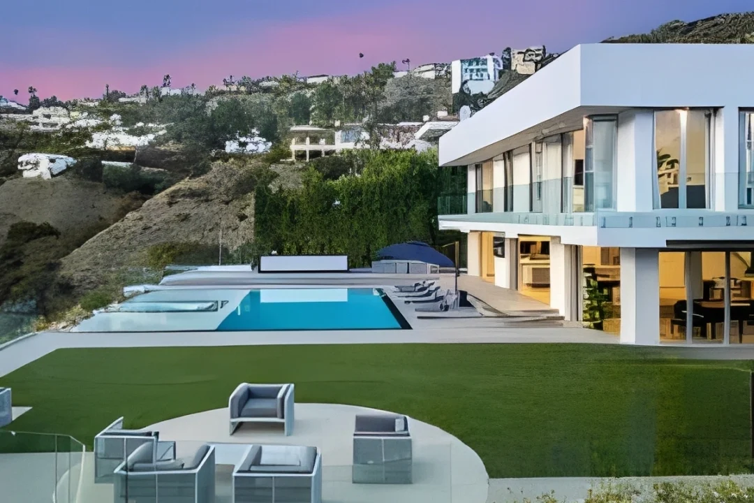 where high-profile travelers stay privately in malibu