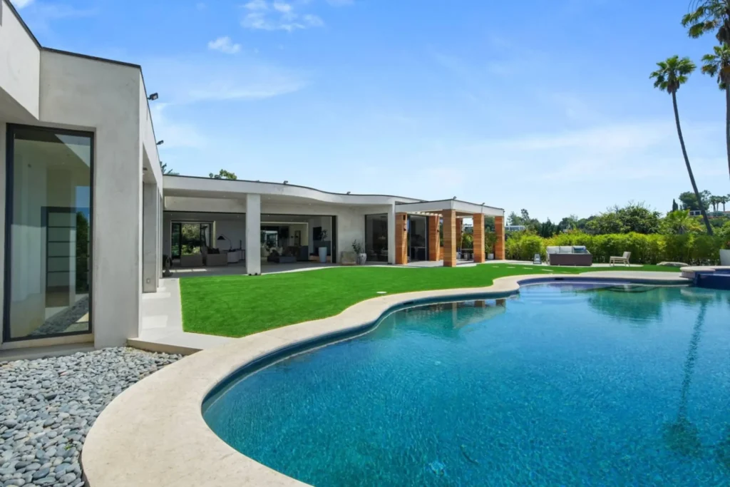 Luxury Amenities and Experiences