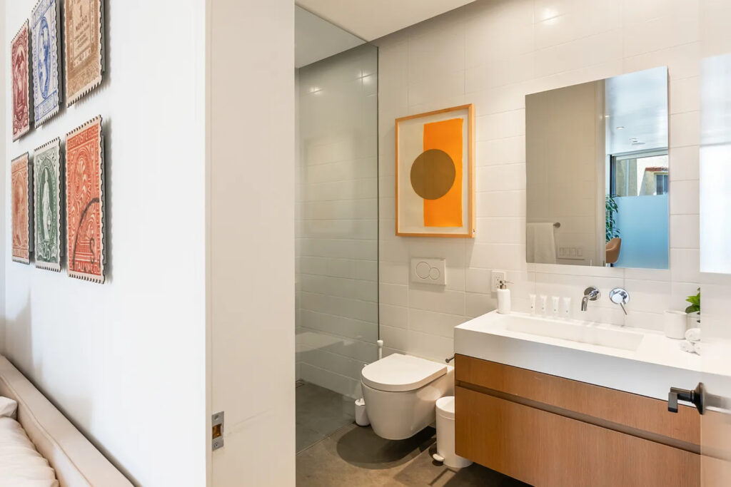 Blue Heights Luxury Villa - luxury villa rental in Beverly Hills, photo 26