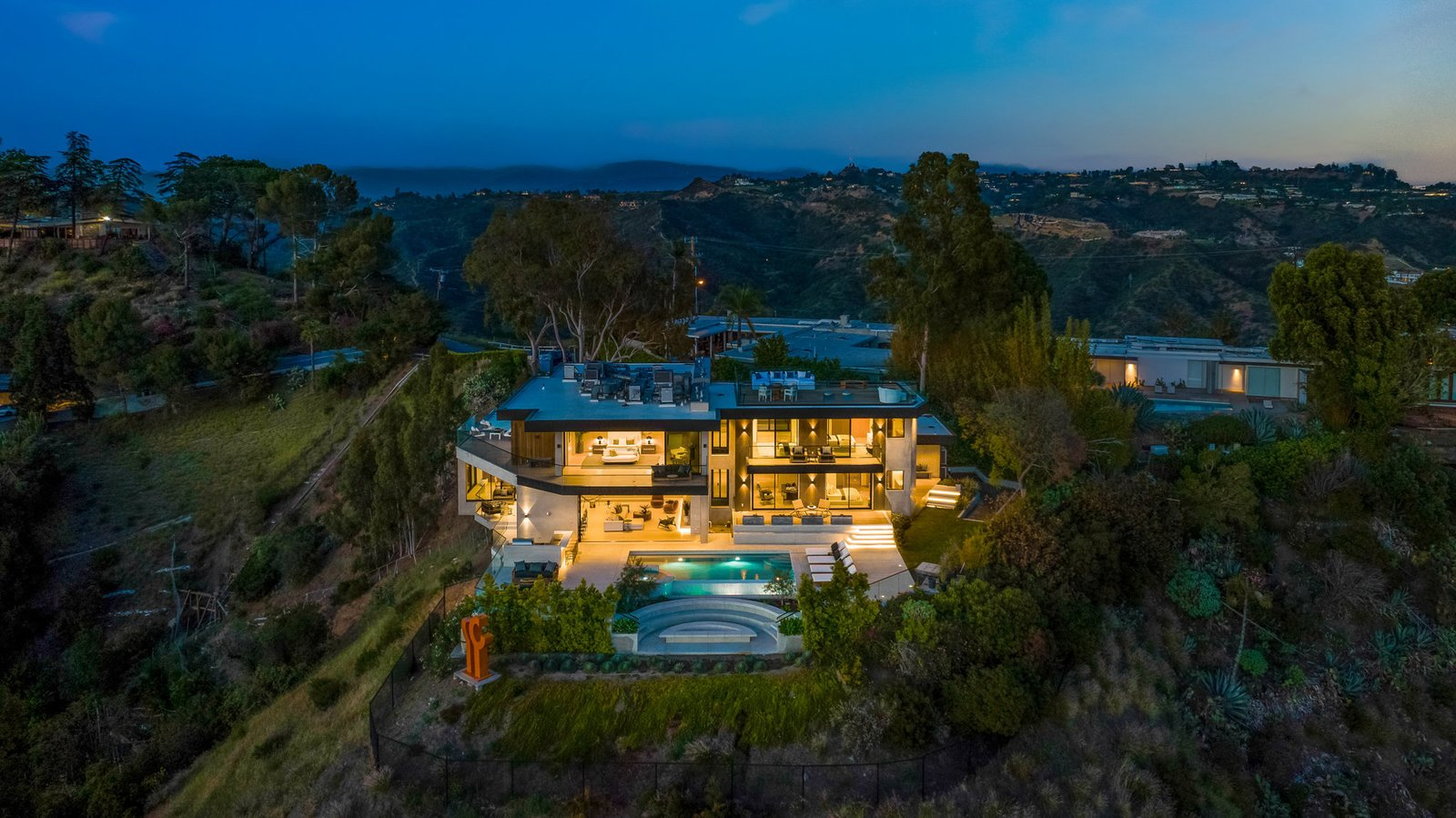 The Summitridge Reserve by Villoura - luxury villa rental in Beverly Hills, photo 1