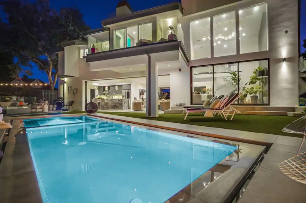 Troy Estate by Villoura - luxury villa rental in Los Angeles, photo 43