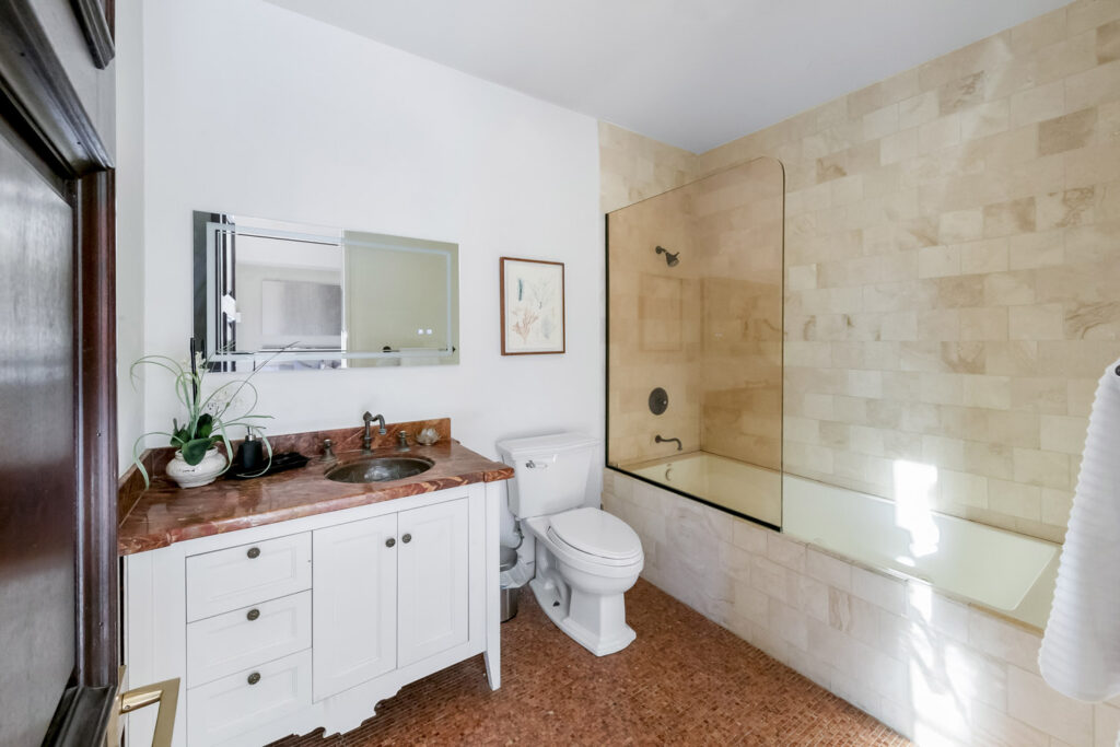 Villa Tuscany by Villoura - luxury villa rental in Los Angeles, photo 32