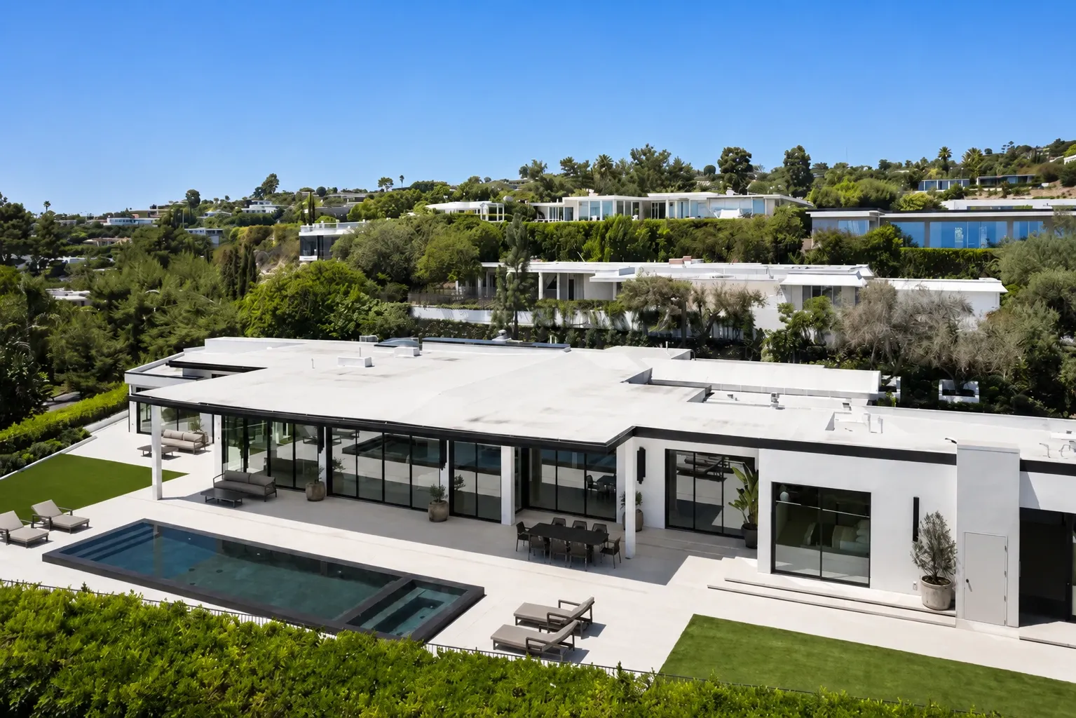 When Is the Best Time To Visit Beverly Hills For Luxury Travel