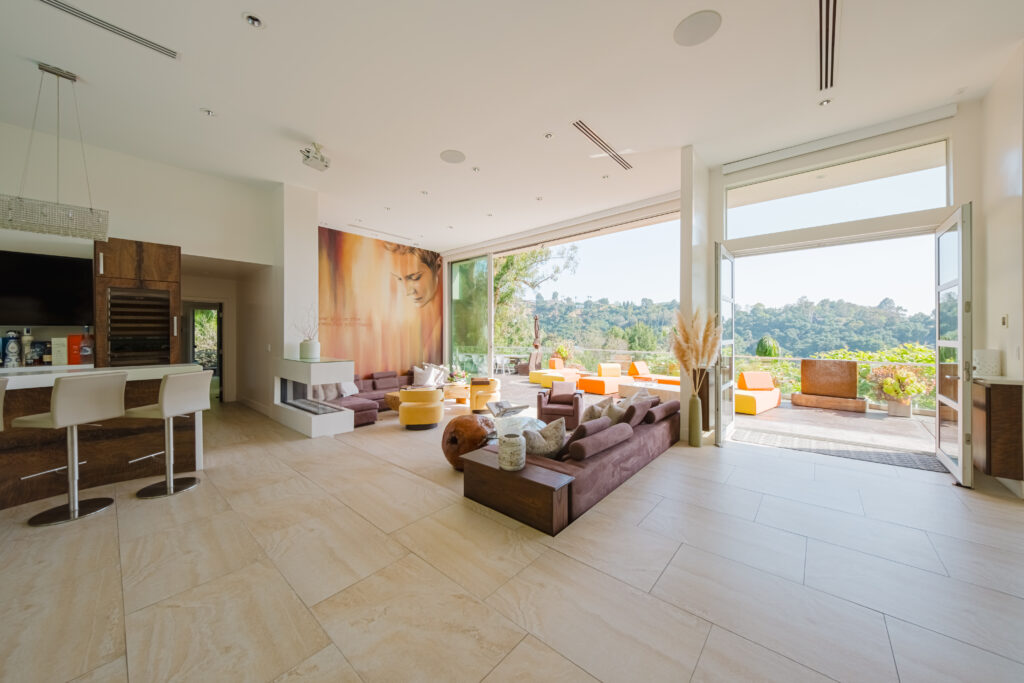 Carmelita Hillside - luxury villa rental in Beverly Hills, photo 93