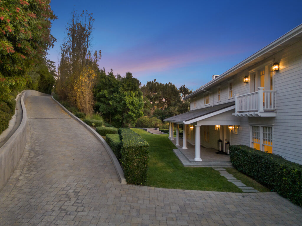 Hilltop Pacific - luxury villa rental in Bel Air, photo 41