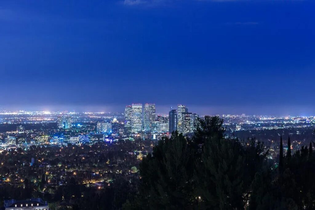 Ridgeline Sunset - luxury villa rental in Bel Air, photo 36