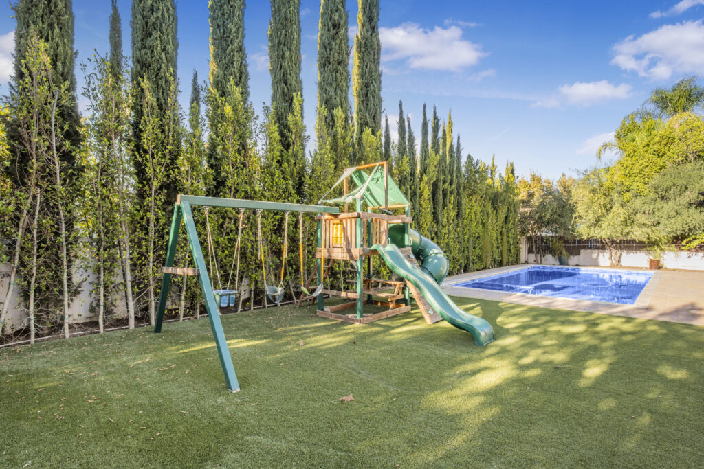 Royal Pavilion - luxury villa rental in Sherman Oaks, photo 28