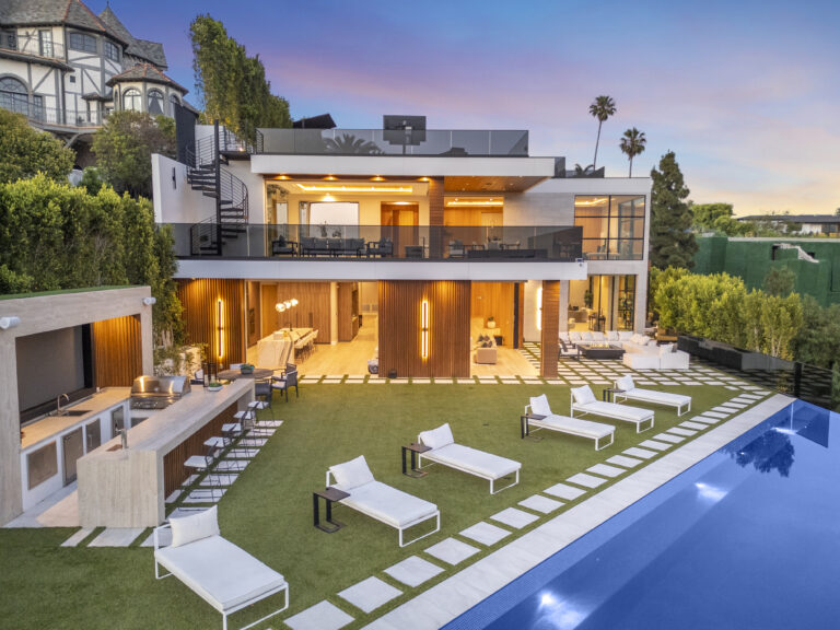 Somera Masterpiece Mansion