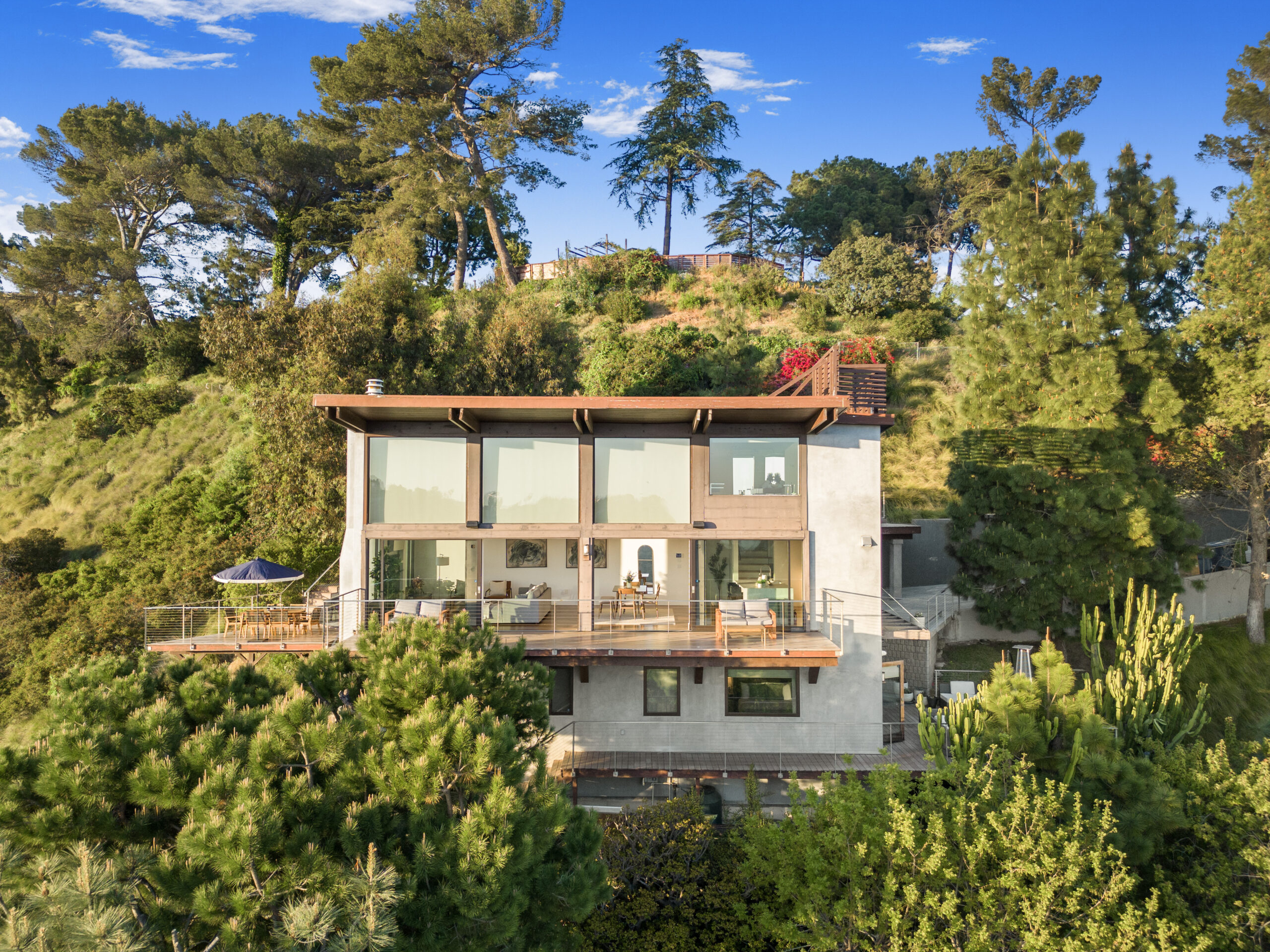Crest Casa - luxury villa rental in Beverly Hills, photo 1