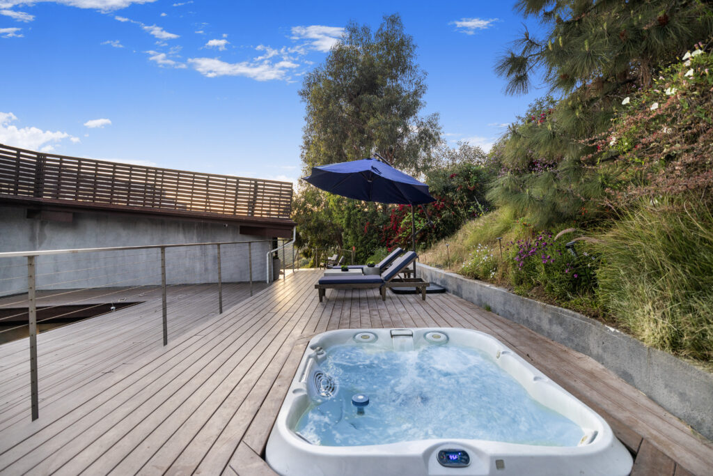 Crest Casa - luxury villa rental in Beverly Hills, photo 36