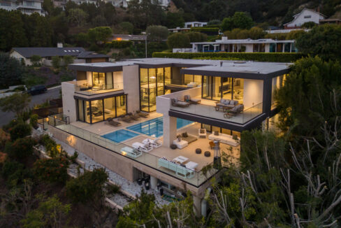 Modern Reserve