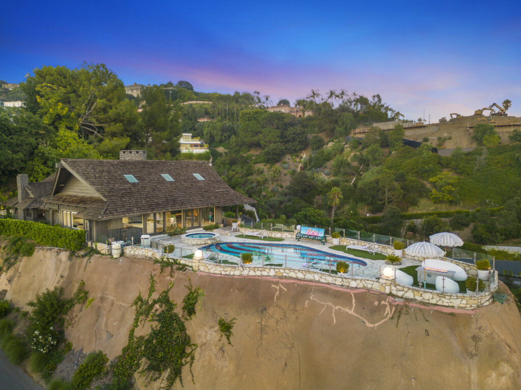 The Barbie Villa in BH - luxury villa rental in Beverly Hills, photo 35
