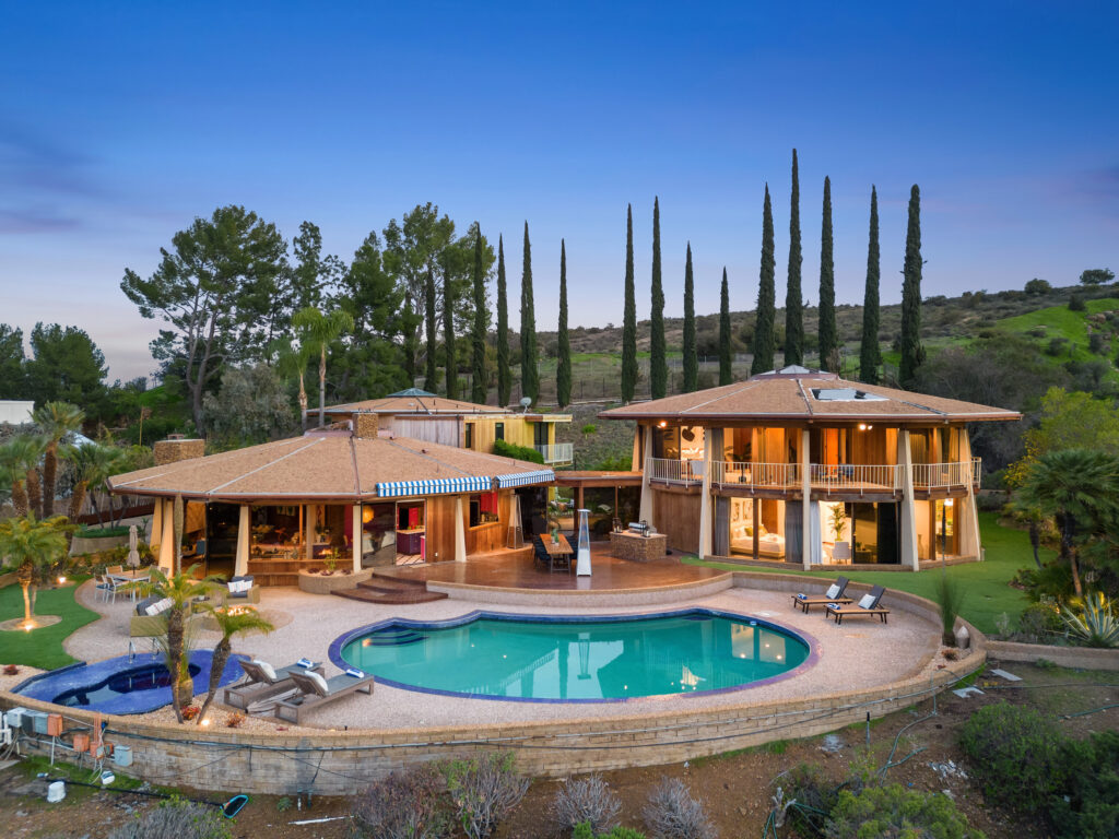 Ventura Reserve, luxury villa rental in Encino