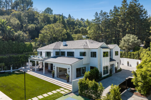 Beverlywood Sunset Los Angeles luxury vacation rental exterior view