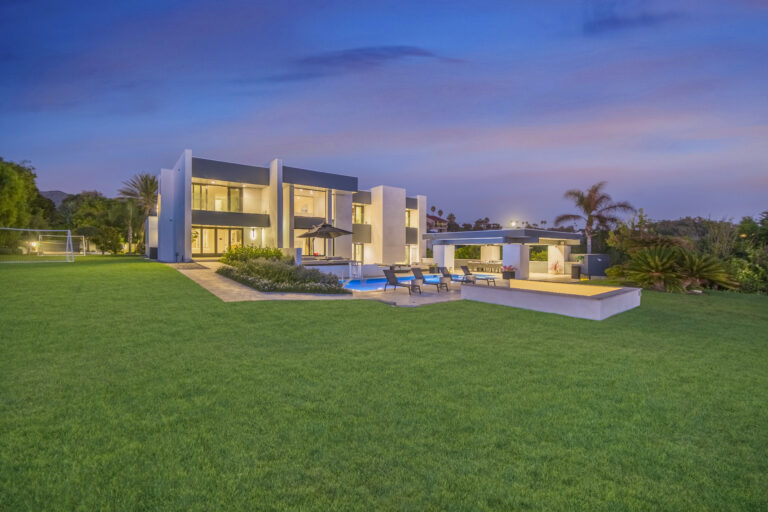 Bluff House