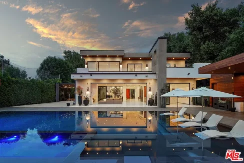 Sparkling pool at Etiwanda Estate Tarzana luxury estate