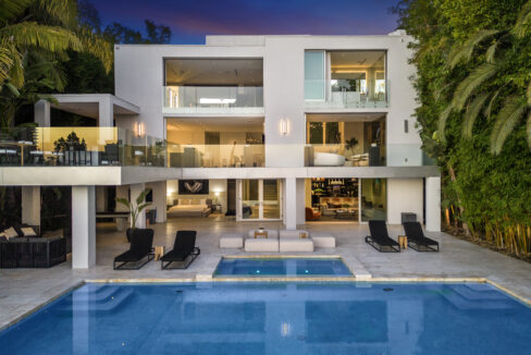 Bright and inviting pool area during a sunny Los Angeles day.