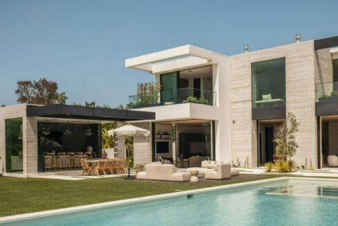 Paradise Hillside Malibu luxury 5-bedroom villa with private pool and mountain views