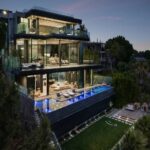 Garden exterior at Sarbonne House Bel Air luxury rental