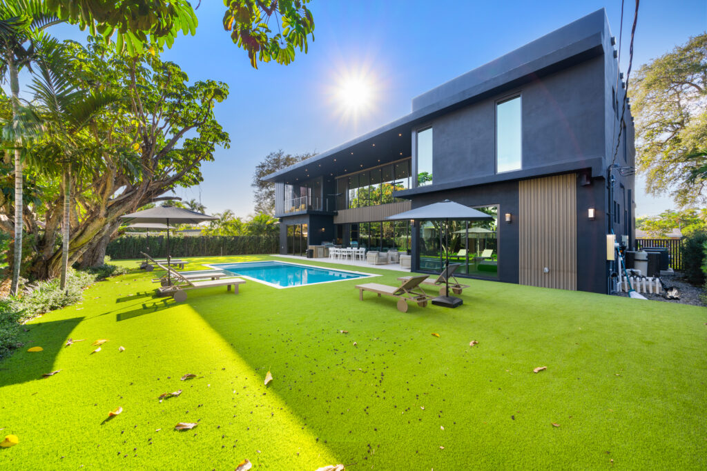 Villa Onyx luxury residence modern exterior view