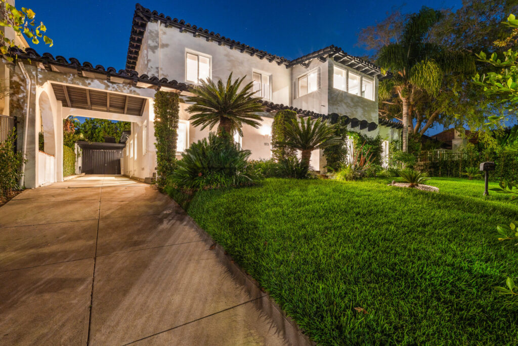 Casa Rodeo, luxury villa rental in Beverlywood (photo 2)