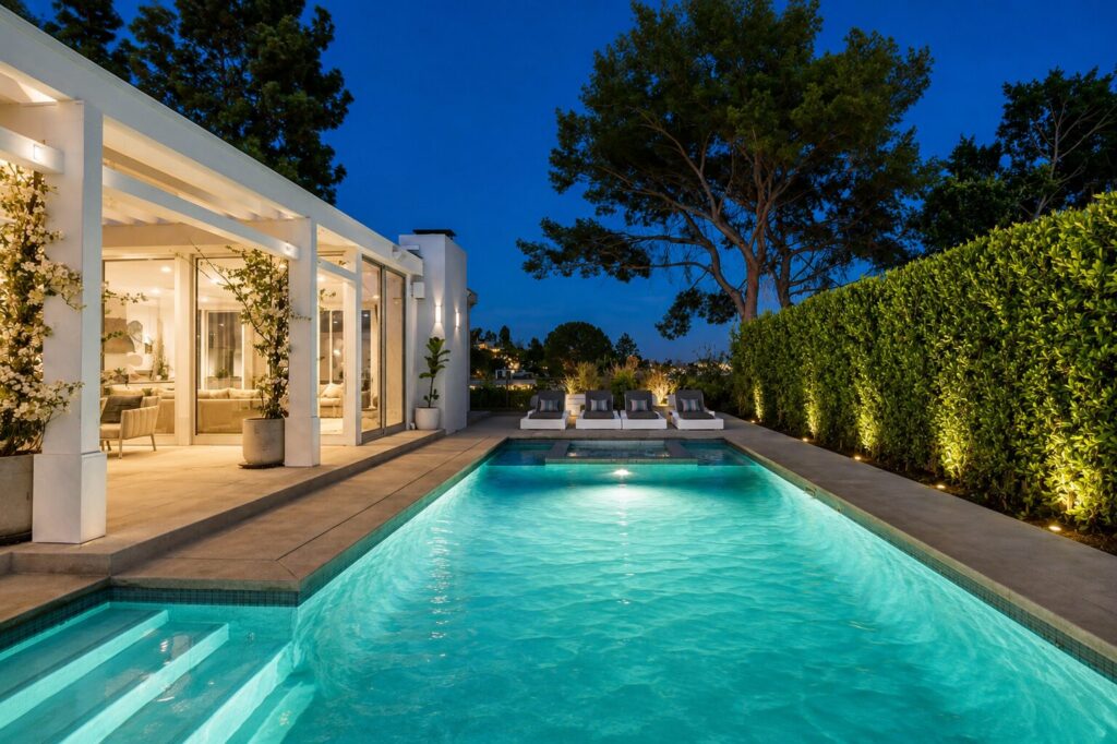 Cordell Courtyard Villa, luxury villa rental in the hills above the Sunset Strip (photo 23)