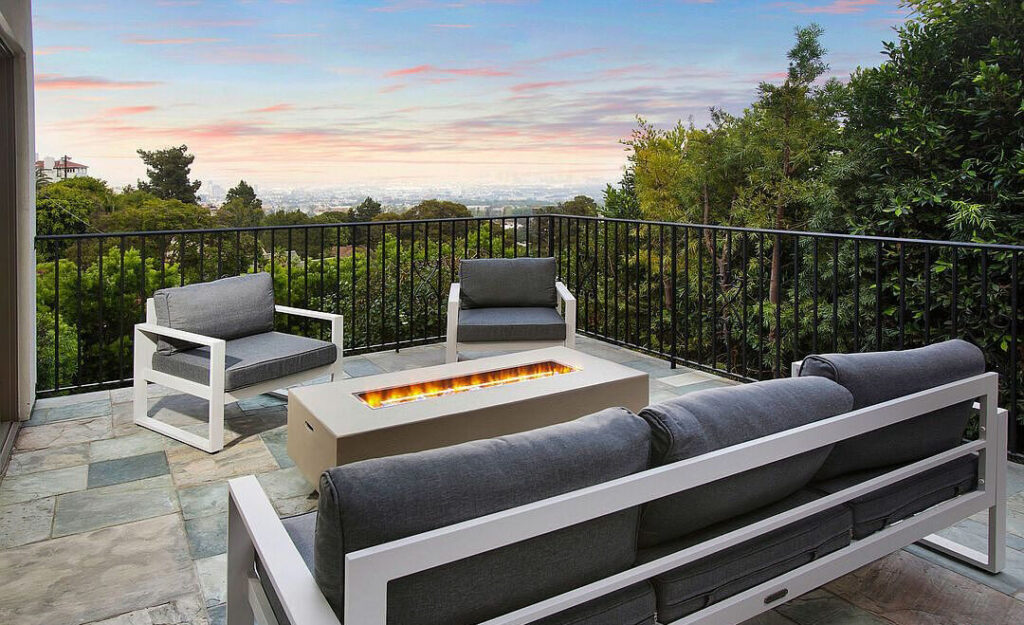 Crescent Heights Estate, luxury villa rental in Hills above the Sunset Strip (photo 15)