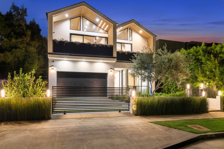 Curson Modern