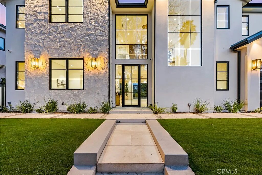 Hesby Oaks Estate, luxury villa rental in Encino (photo 17)
