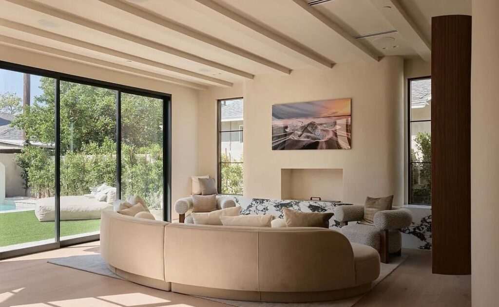 Otsego Stone House, luxury villa rental in Sherman Oaks (photo 14)