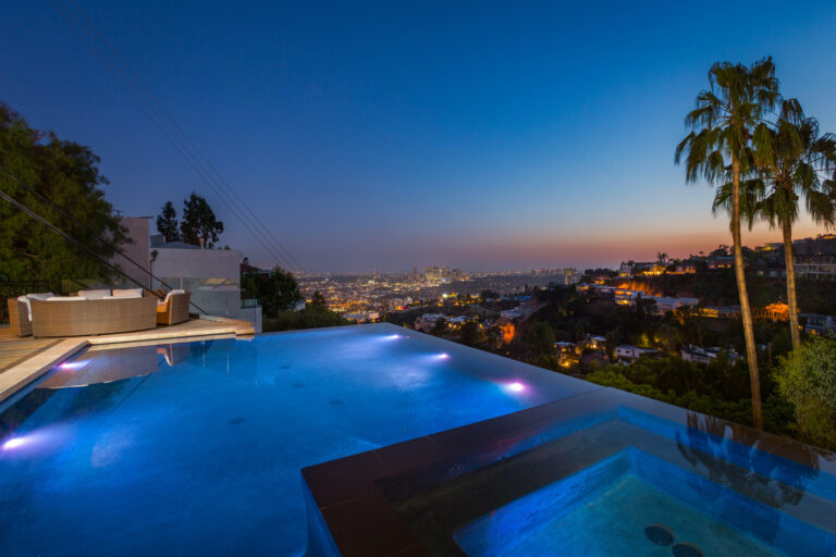 Skyline Infinity House