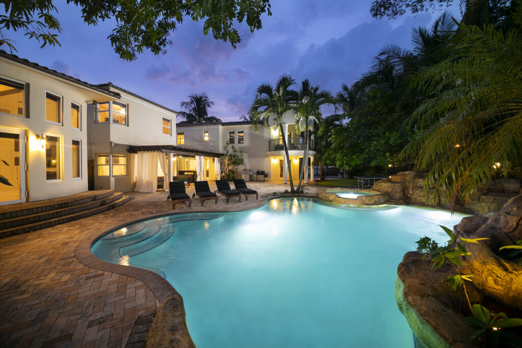 Villa Beaumont, luxury villa rental in Miami Shores (photo 2)