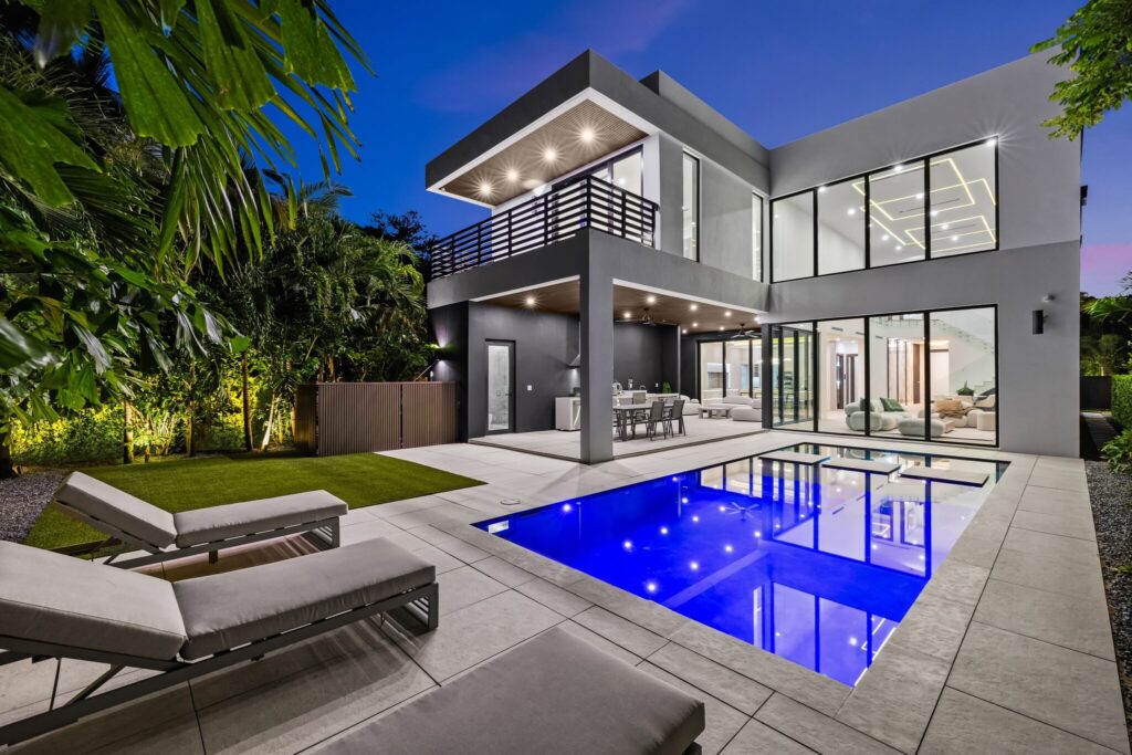 Villa Lumina, luxury villa rental in Miami